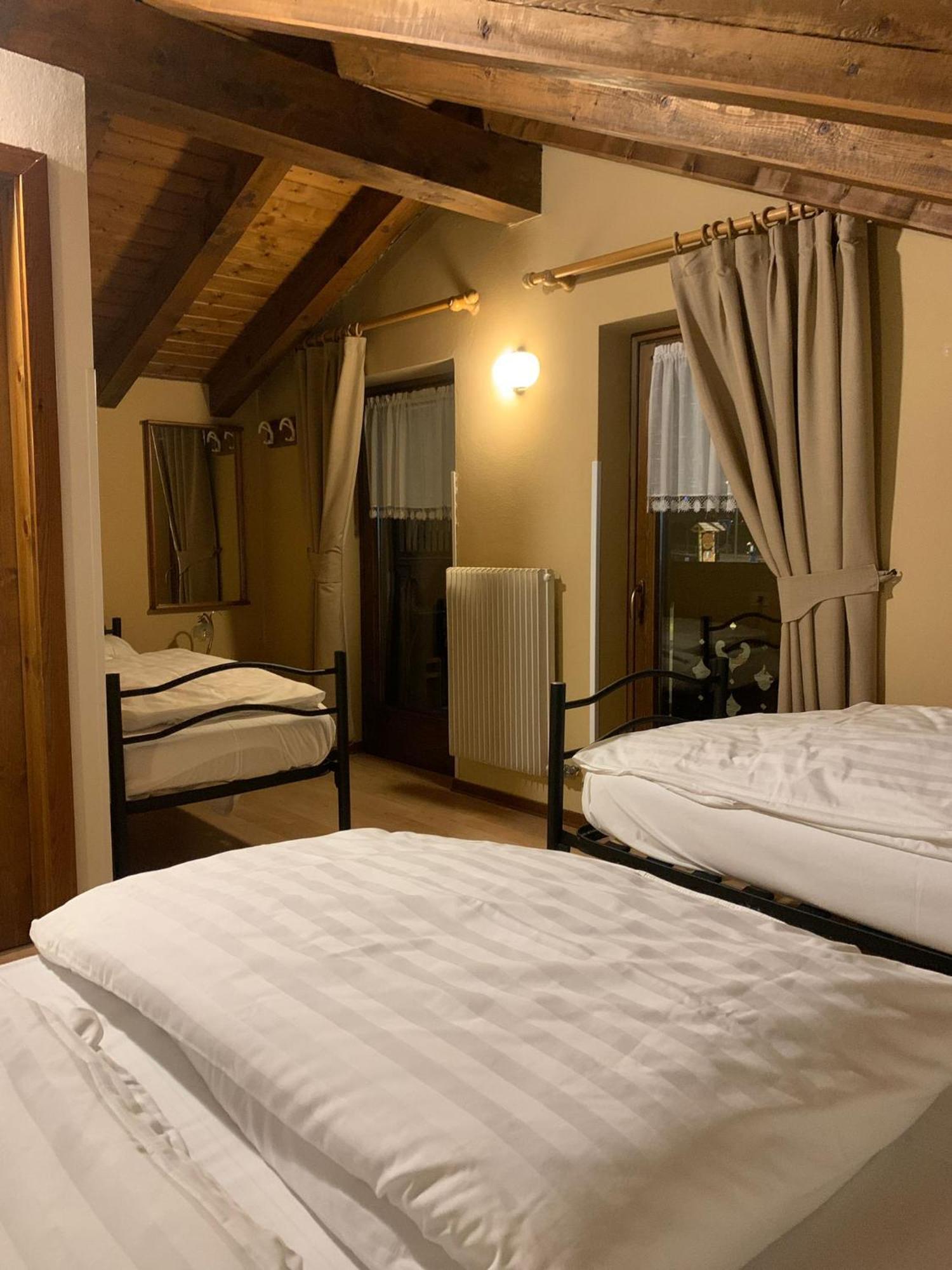 Garni Bonsai Bed and Breakfast Pinzolo Eksteriør billede