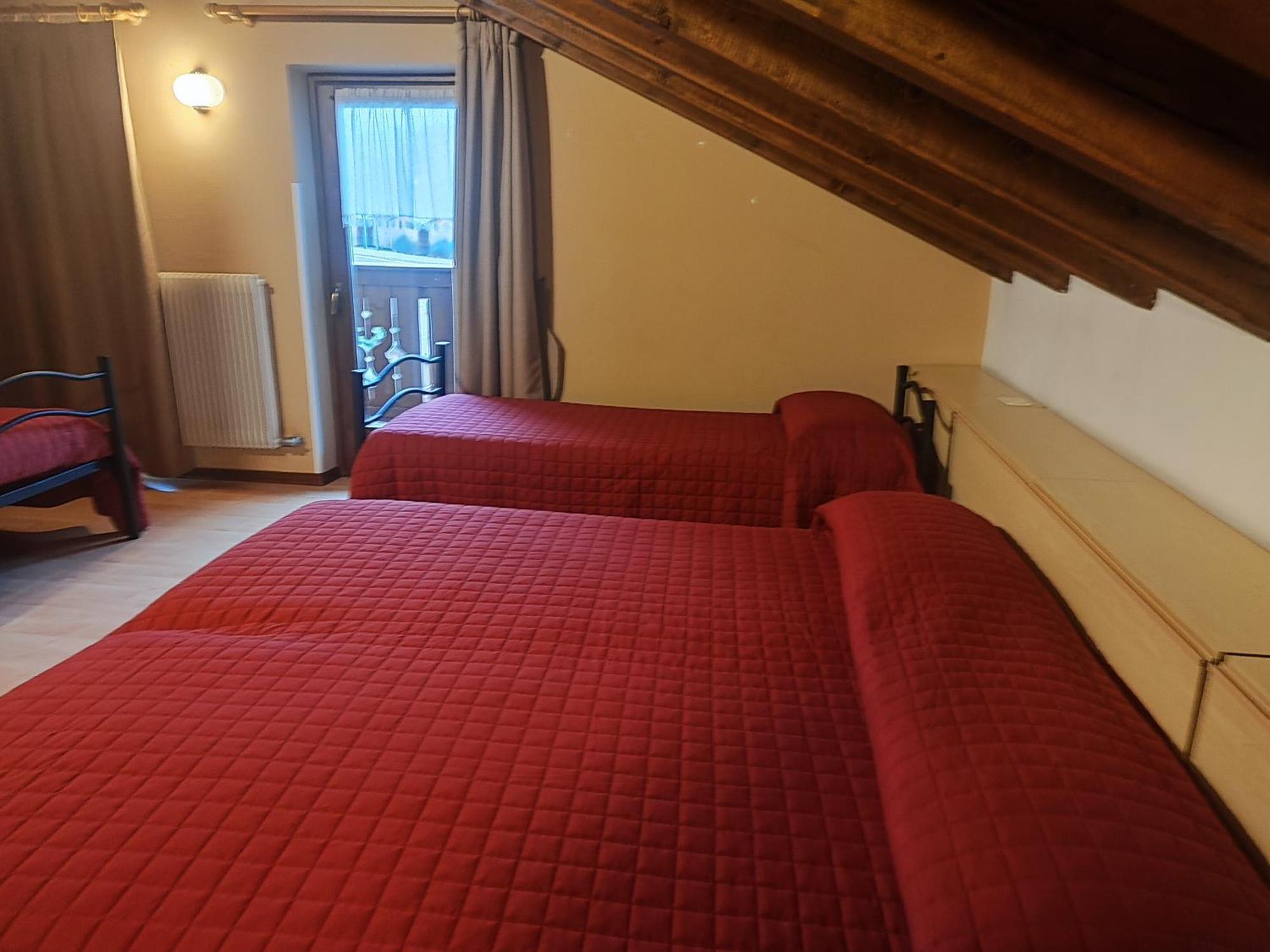Garni Bonsai Bed and Breakfast Pinzolo Eksteriør billede