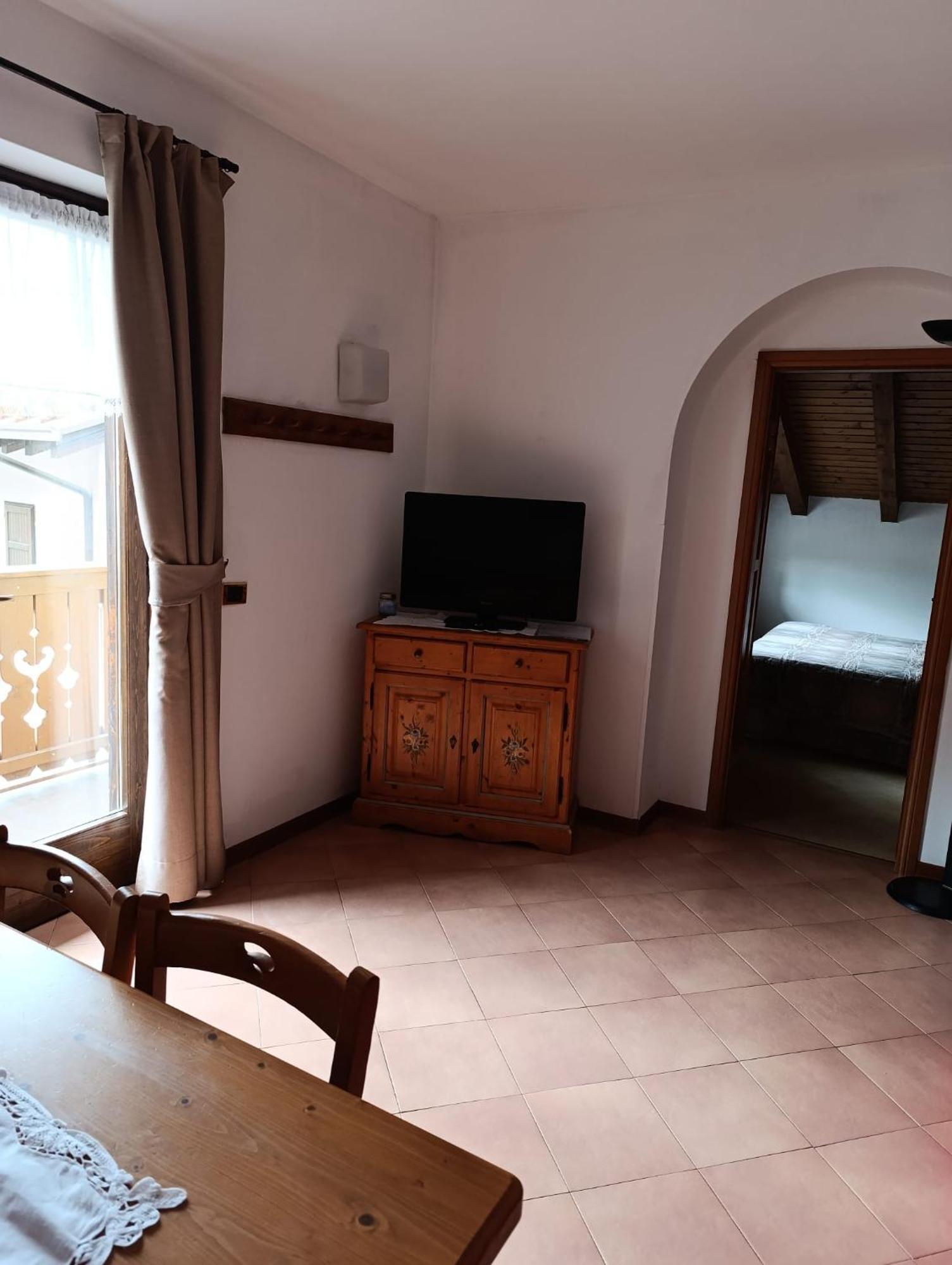 Garni Bonsai Bed and Breakfast Pinzolo Eksteriør billede