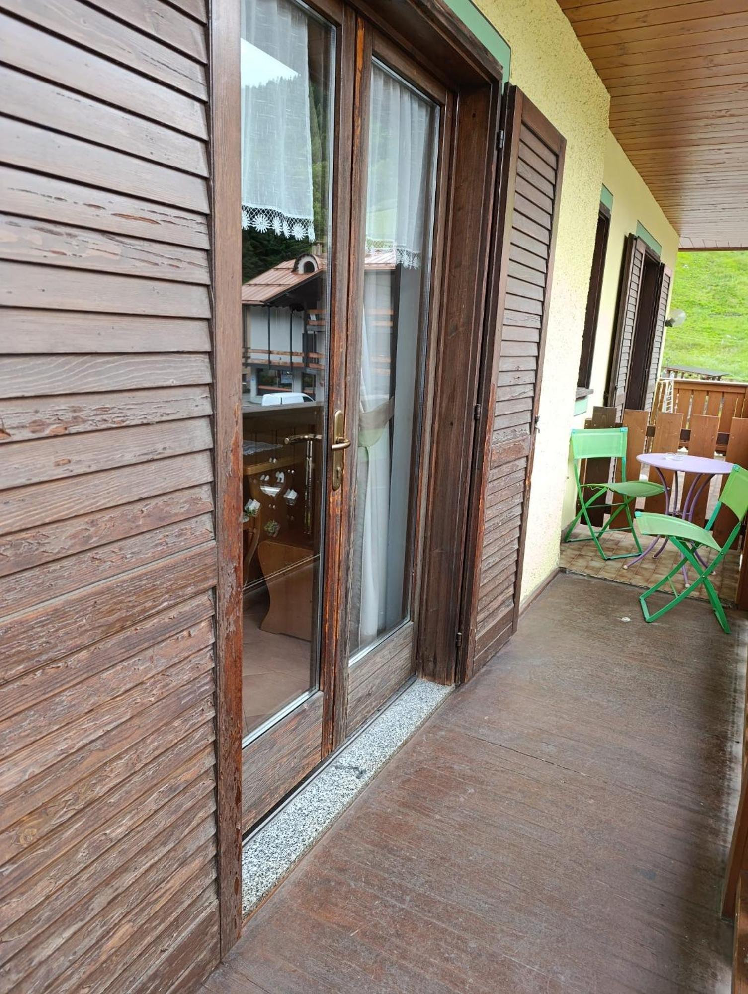 Garni Bonsai Bed and Breakfast Pinzolo Eksteriør billede